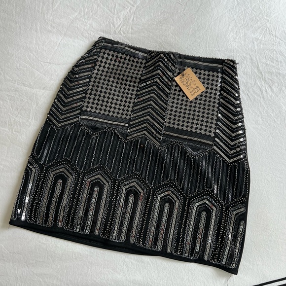 Molly Bracken Sequin Skirt - Picture 2 of 4